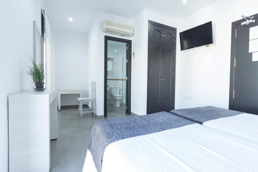 Hostal El Yunque Conil De La Frontera Phòng bức ảnh