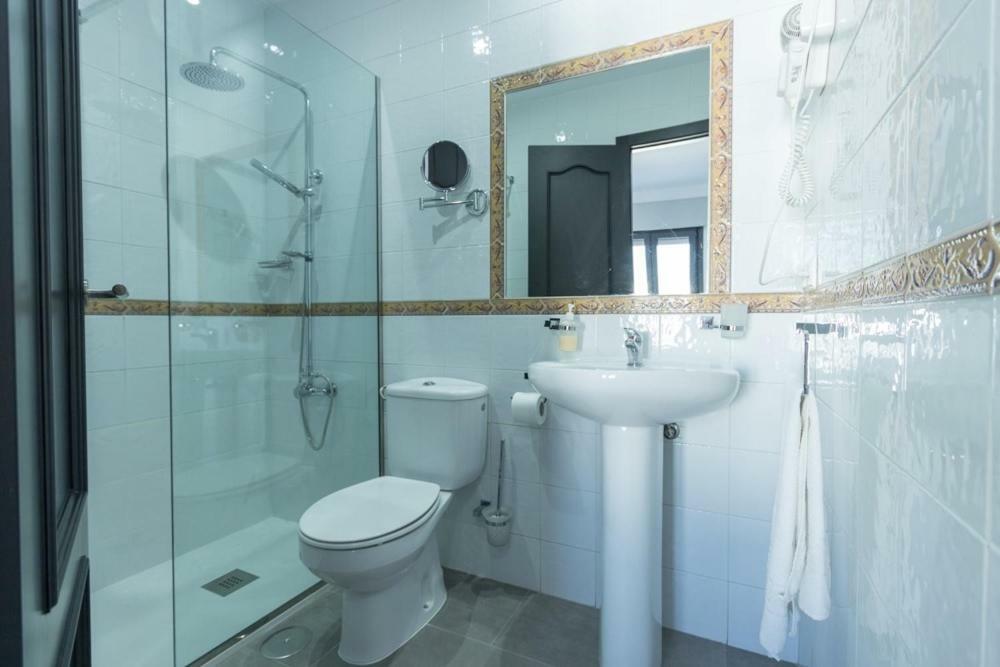 Hostal El Yunque Conil De La Frontera Ngoại thất bức ảnh